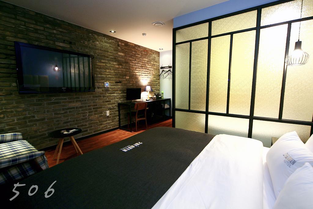 2 Heaven Hotel Seomyeon Busan Ngoại thất bức ảnh
