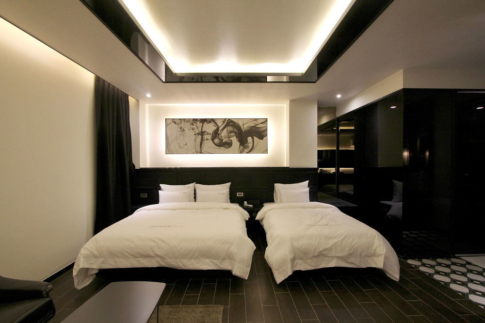 2 Heaven Hotel Seomyeon Busan Ngoại thất bức ảnh